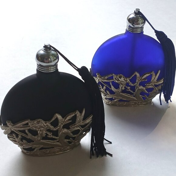 VTG FROSTED GLASS 2 PERFUME BOTTLES SILK TASSELS Silver Filigree Mint Condition - Picture 1 of 13